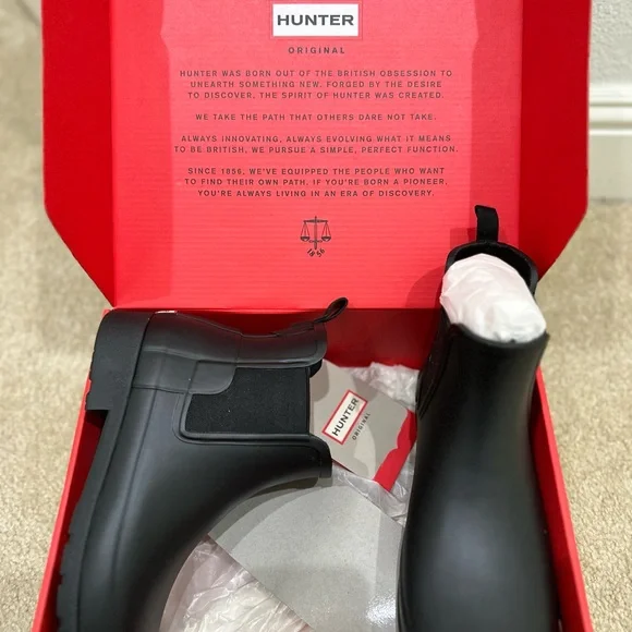 Hunter Boots NIB. Black. - Picture 2 of 3